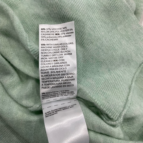 White House Black Market V-Neck T-shirt sleeve sweater - Picture 5 of 5